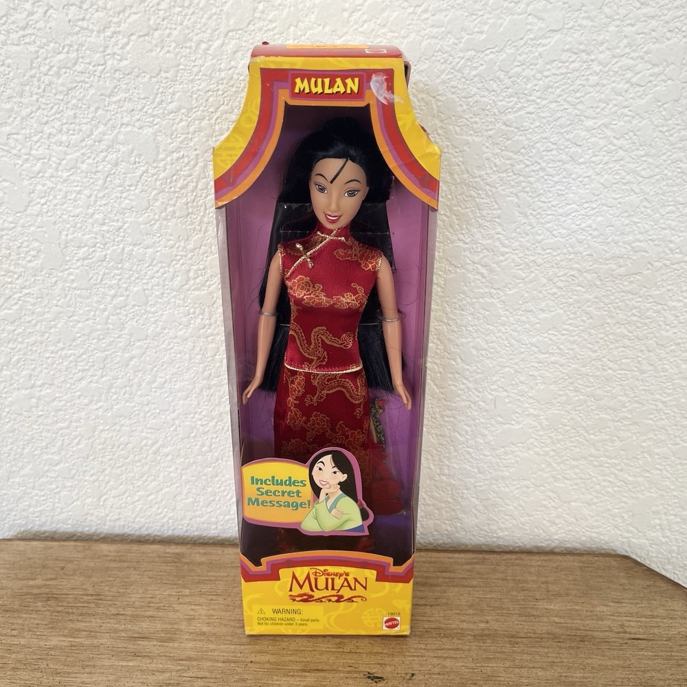 VINTAGE 1997 Disney Mulan Doll Includes Secret Message Mattel 19015 New In Box